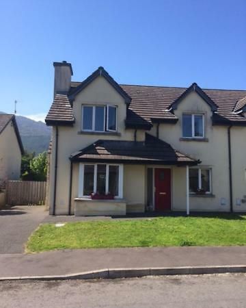 Village Lodge - Carlingford Exterior photo