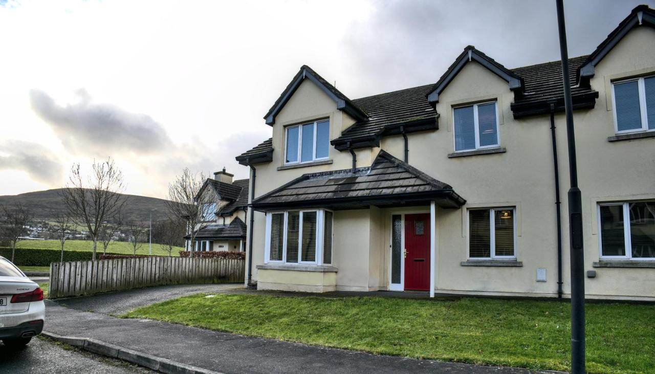 Village Lodge - Carlingford Exterior photo