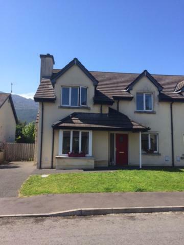 Village Lodge - Carlingford Exterior photo